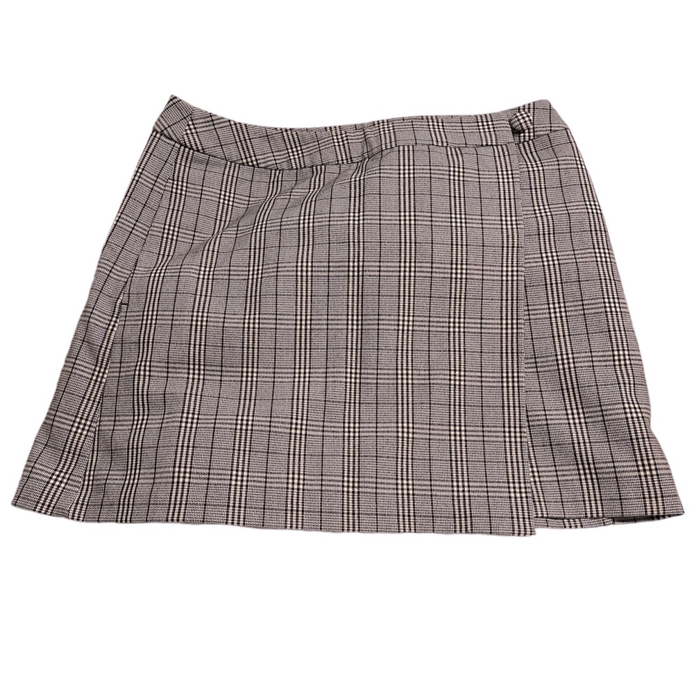 A New Day Skirt - Black & White with pockets- wrap skirt